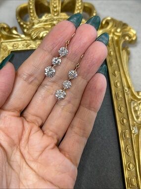 Exquisite 14k gold and incredible crystal Classic Three-Stone Drop Earrings